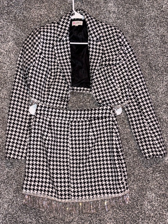 L'ATISTE Jackets & Blazers - L'ATISTE Black & White Houndstooth Cropped Blazer